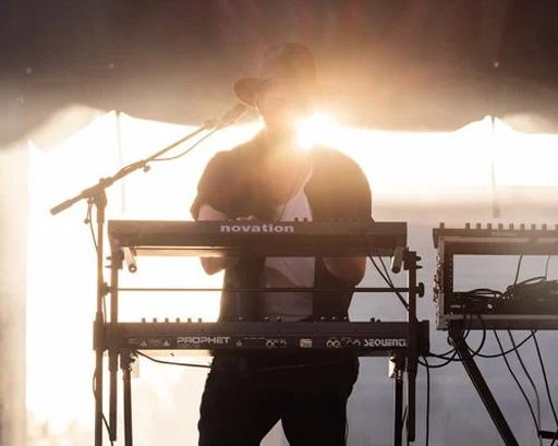 Performing Like a Pro With Backing Tracks in Ableton Live